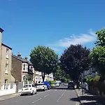Brixton Bright & Friendly Homestay