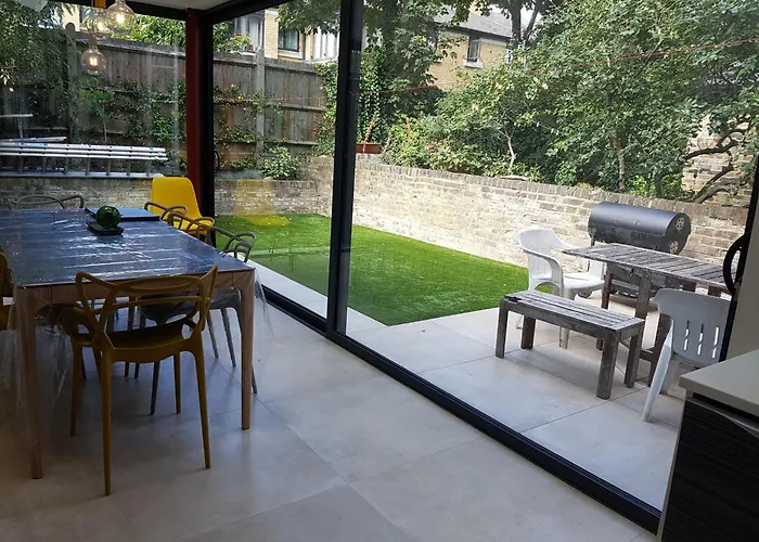 Brixton Bright & Friendly Homestay